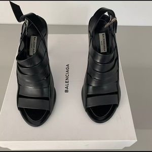 Balenciaga high heels blk leather sz 38